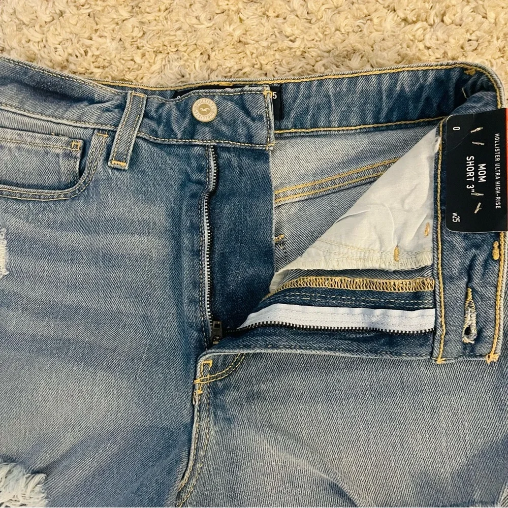 Hollister Ultra High-Rise Mom Denim Shorts NWT - Picture 5 of 10